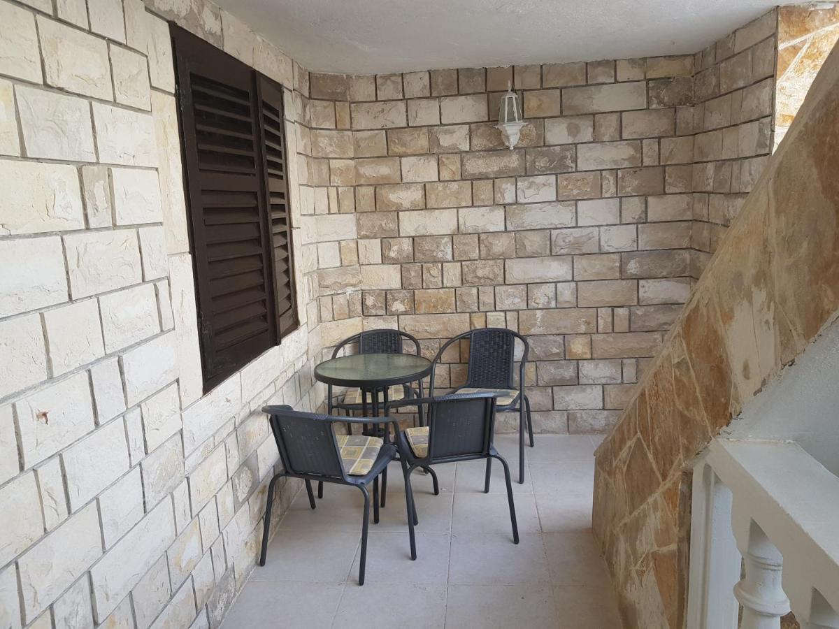 Apartman Martina Ražanac エクステリア 写真